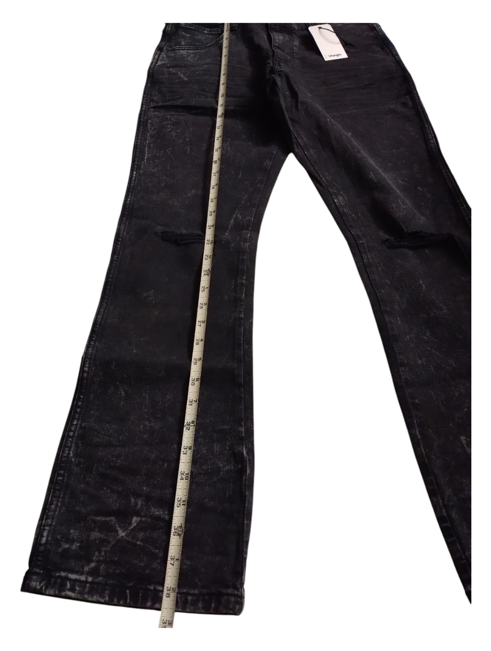 Wrangler Men's Black  Jeans with Subtle Distress New 32 X 30 - Picture 3 of 8